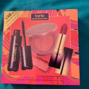 Tarte travel sets. Lip set, travel mascara & blush